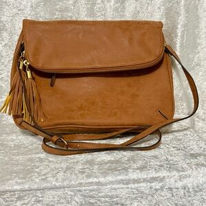 Large Crossbody/Messenger Bag Soft Leather Tassels Gold Adjustable Unbranded NEW